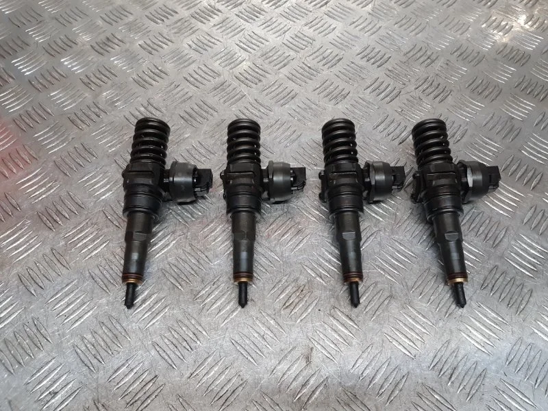 Насос-форсунка Volkswagen Touareg 2.5TDI