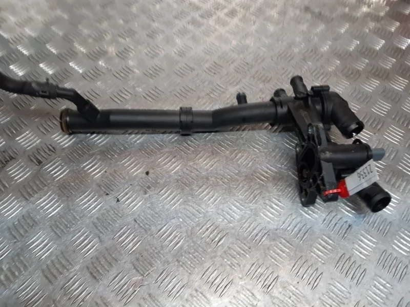 Термостат в сборе с корпусом Volkswagen Golf 5