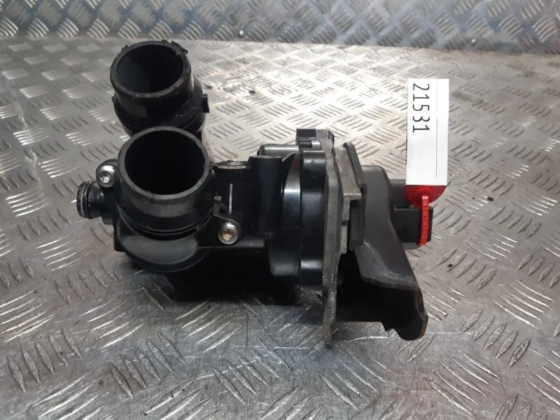 Водяной насос (Помпа) Volkswagen Passat B7 1.8TSI