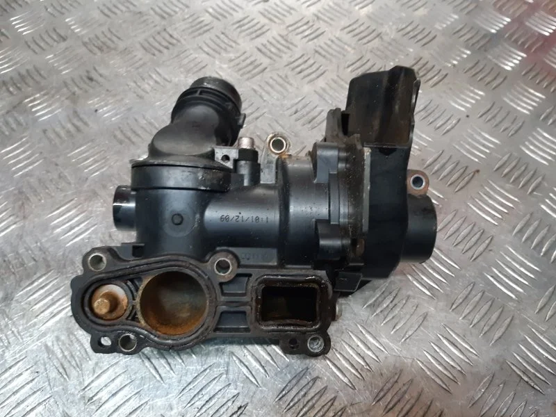Водяной насос (Помпа) Volkswagen Passat CC 2.0TSI