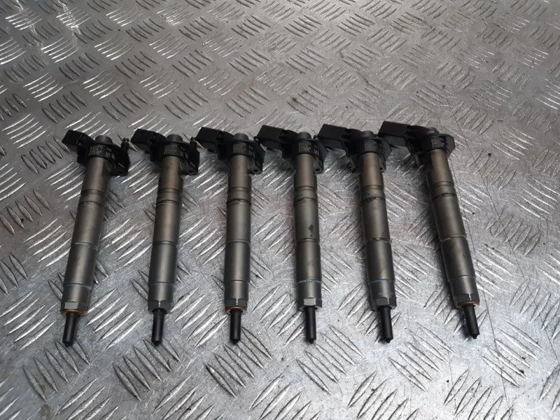 Форсунка топливная Mercedes W211 3.0CDI