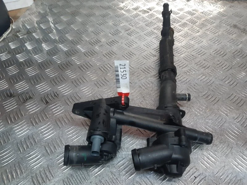 Термостат в сборе с корпусом Volkswagen Touran