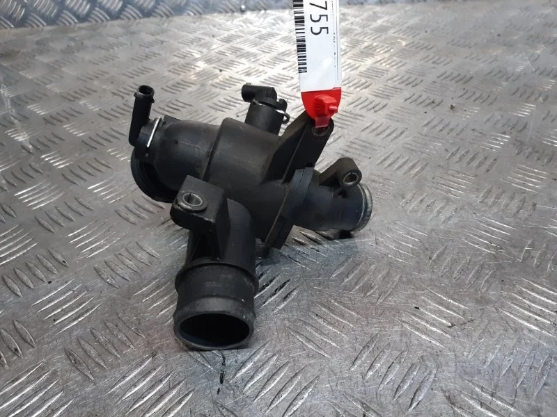 Термостат в сборе с корпусом Mercedes-Benz E220