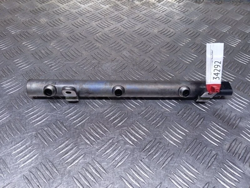 Топливная рампа Mercedes-Benz ML350 W166 3.0CDI