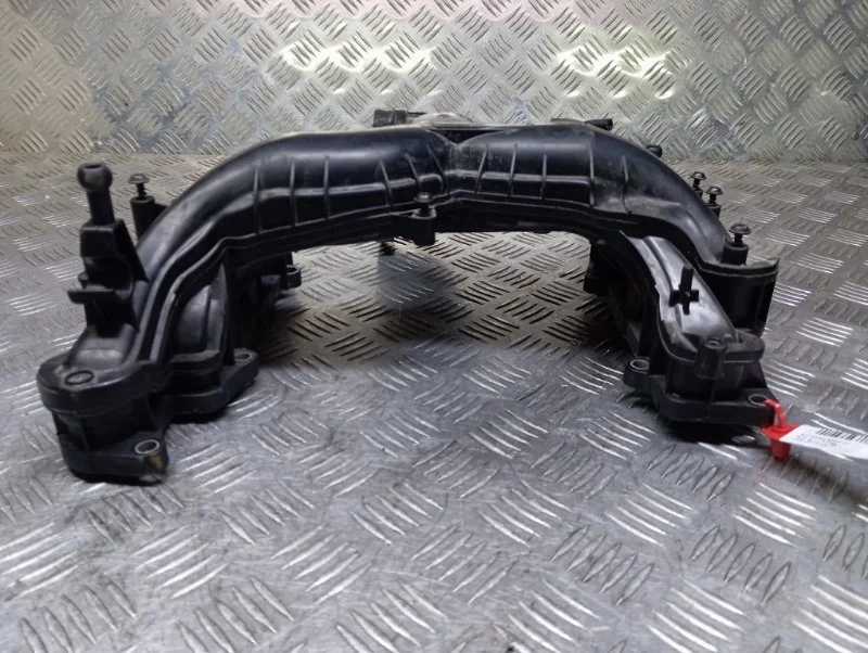 Коллектор впускной Audi Q7 1 3.0TDI