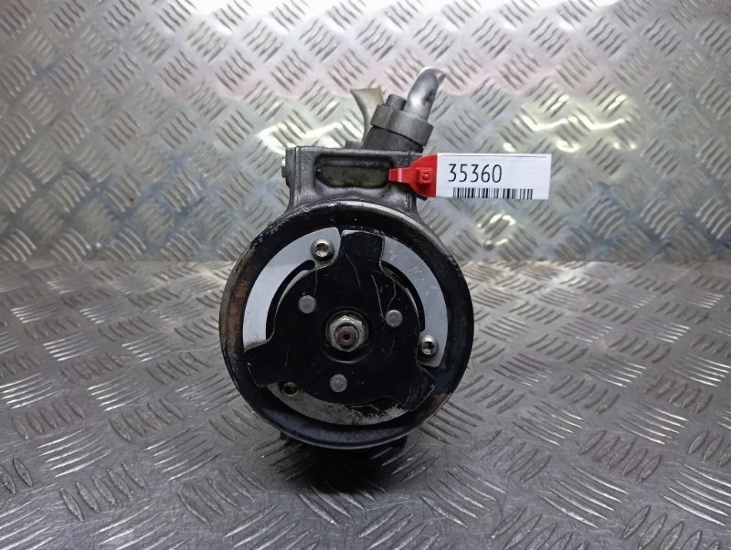 Компрессор кондиционера Volkswagen Golf 6 2.0TDI