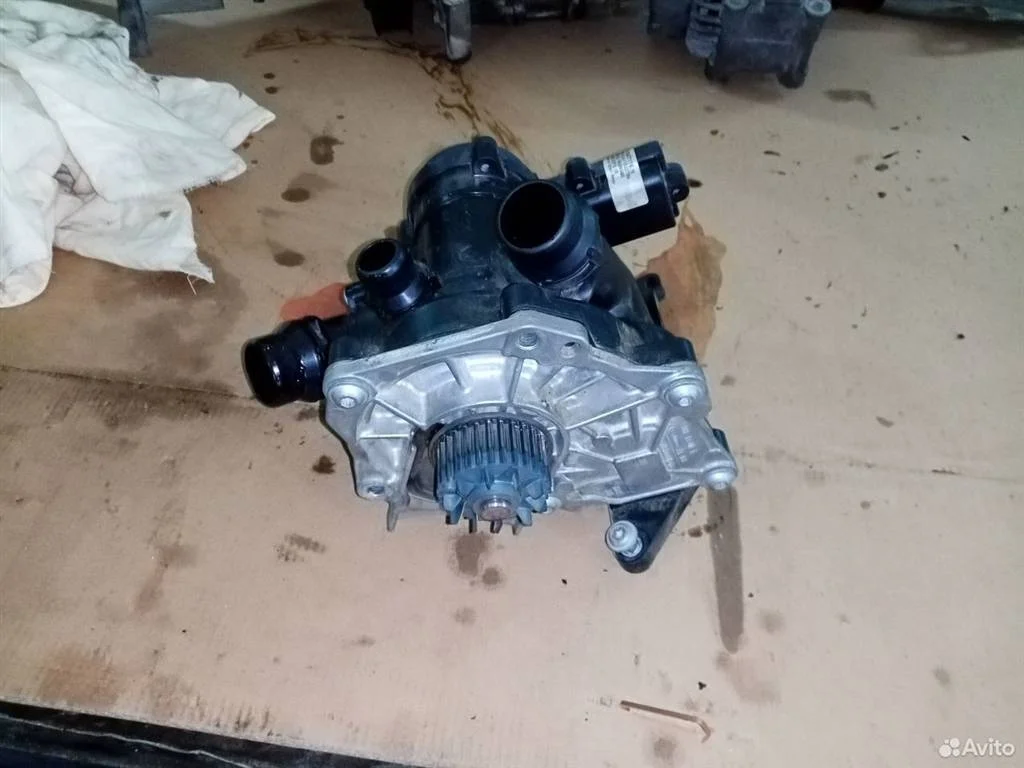 Насос водяной (помпа) Audi Q5 I рестайлинг (2012—2017)