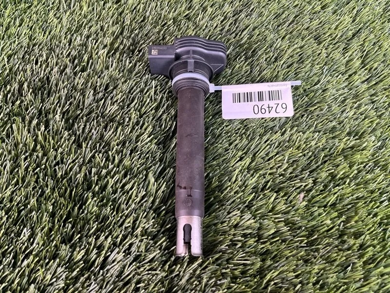 Катушка зажигания Volkswagen Passat CC 2013 06H905115 B6 CDA 1.8T