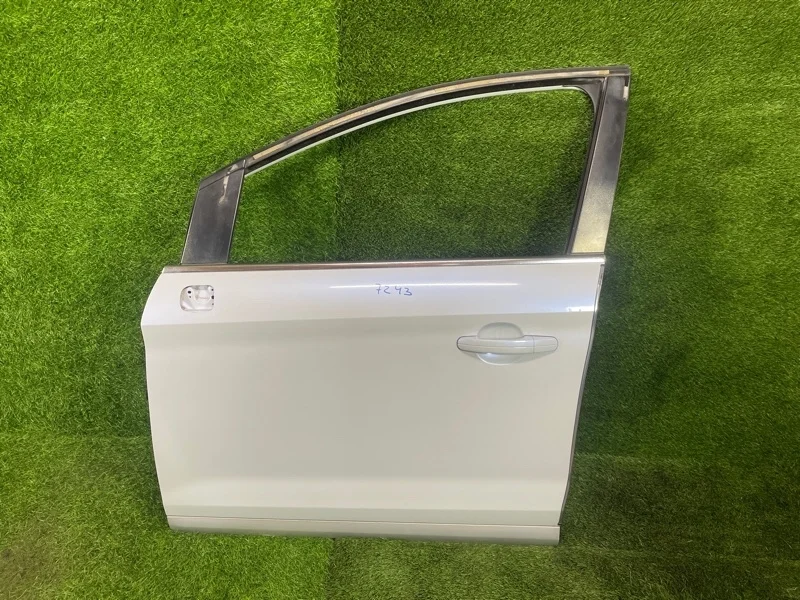 Дверь в сборе Ford Kuga 2012 1712679 CBV VI5, передняя левая