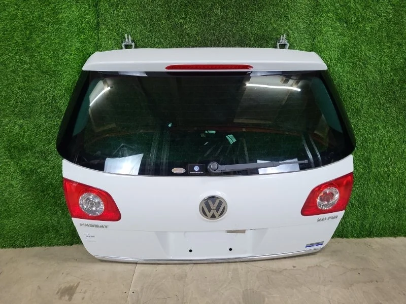 Крышка багажника Volkswagen Passat 2007 3C9827025D B6 VARIANT BWA 2.0T