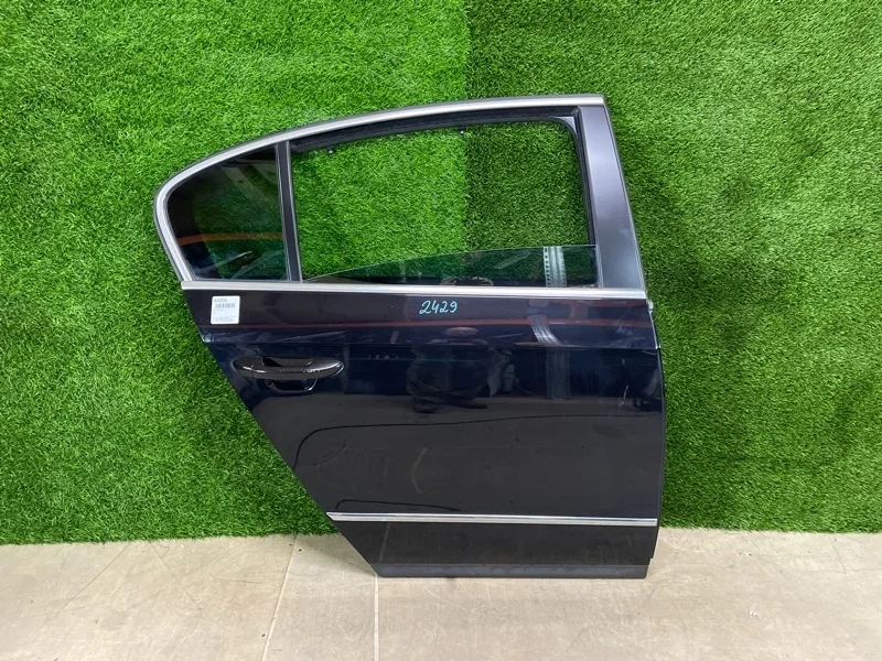 Дверь Volkswagen Passat 2007 3C5833056H B6 AXZ 3.2, задняя правая