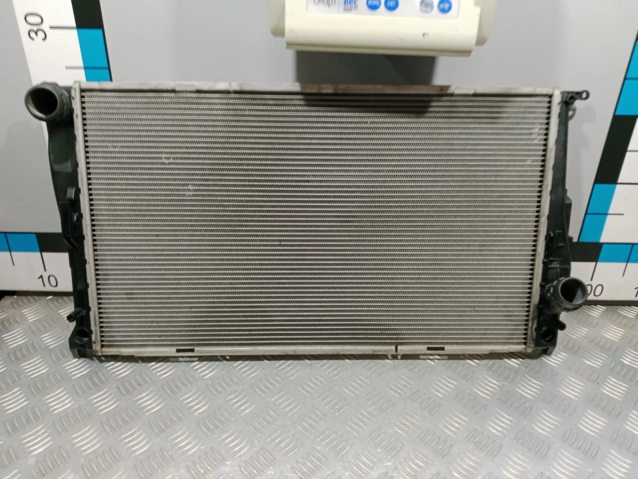 [Б/У] Радиатор основной [Код: 00658905 ]