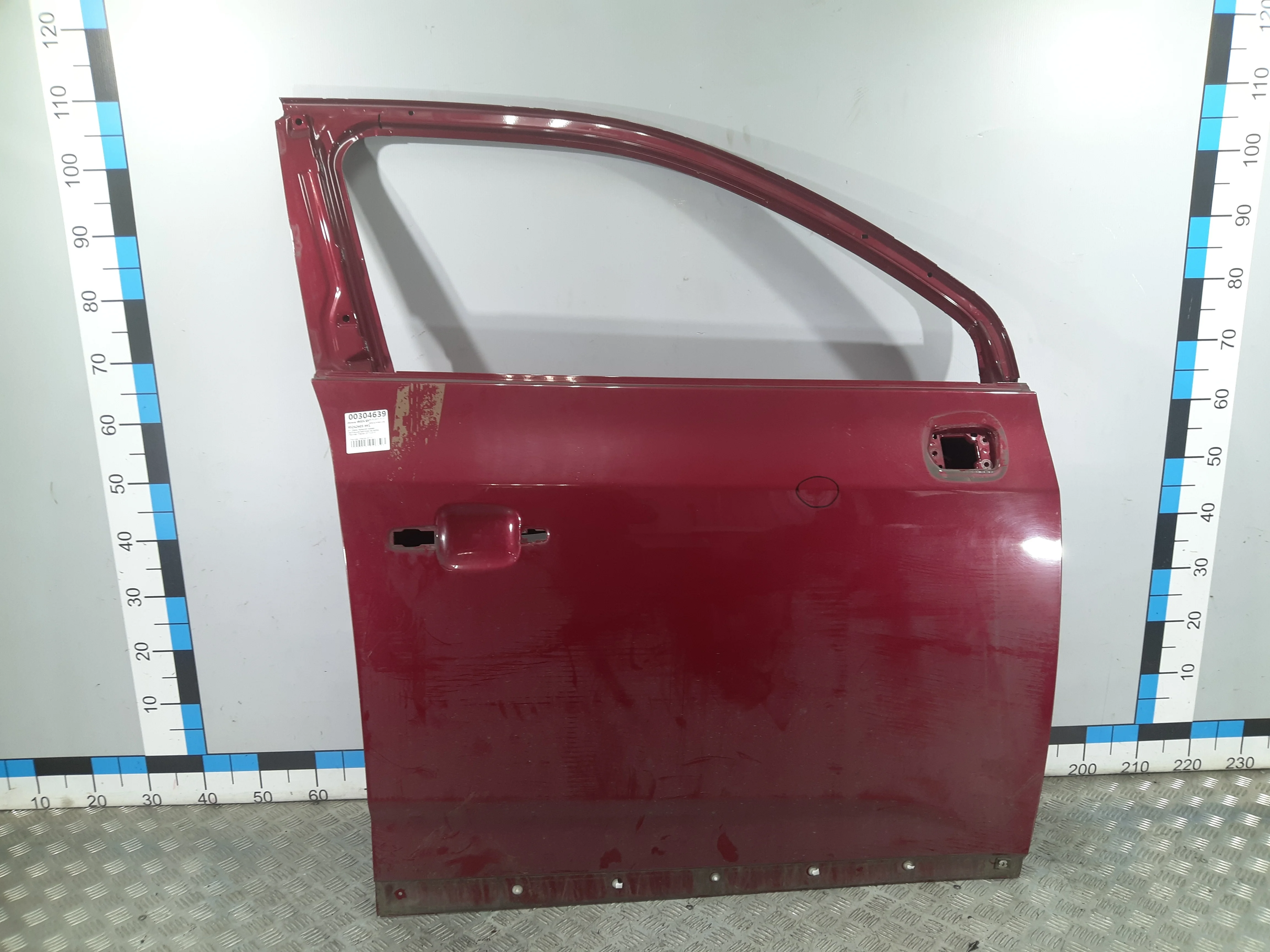 [Б/У] Дверь передняя правая Chevrolet Orlando 2011-2015 - небольшие вмятинки на ребре [ХОРОШЕЕ] [Код: 00331965 ]