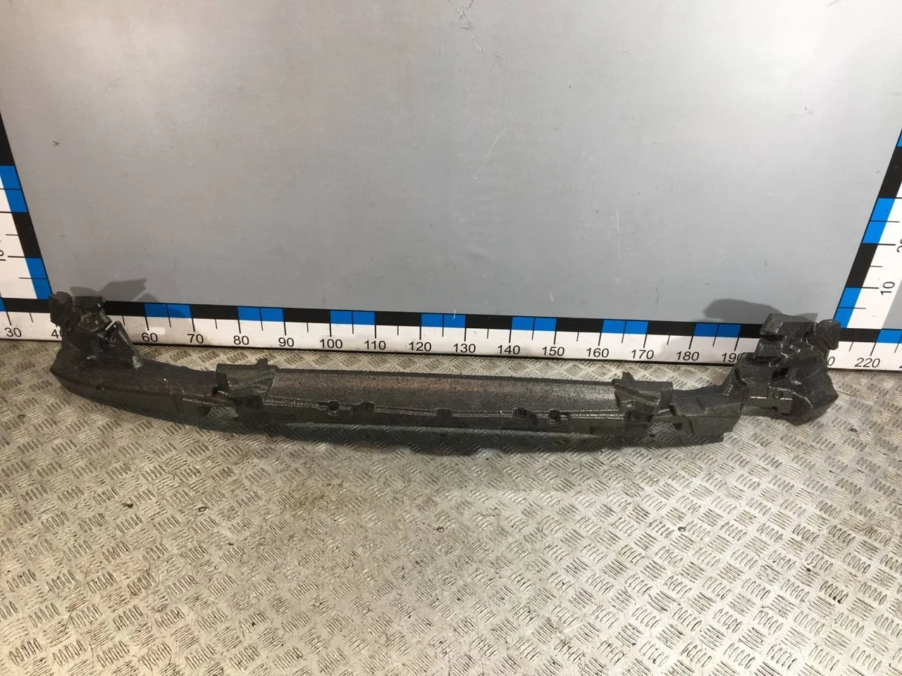 [Б/У] Наполнитель переднего бампера [Код: 00656905 ]