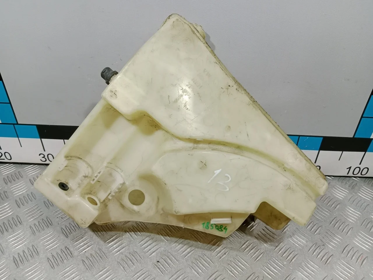 [Б/У] Бачок омывателя лобового стекла [Код: 00658834 ]