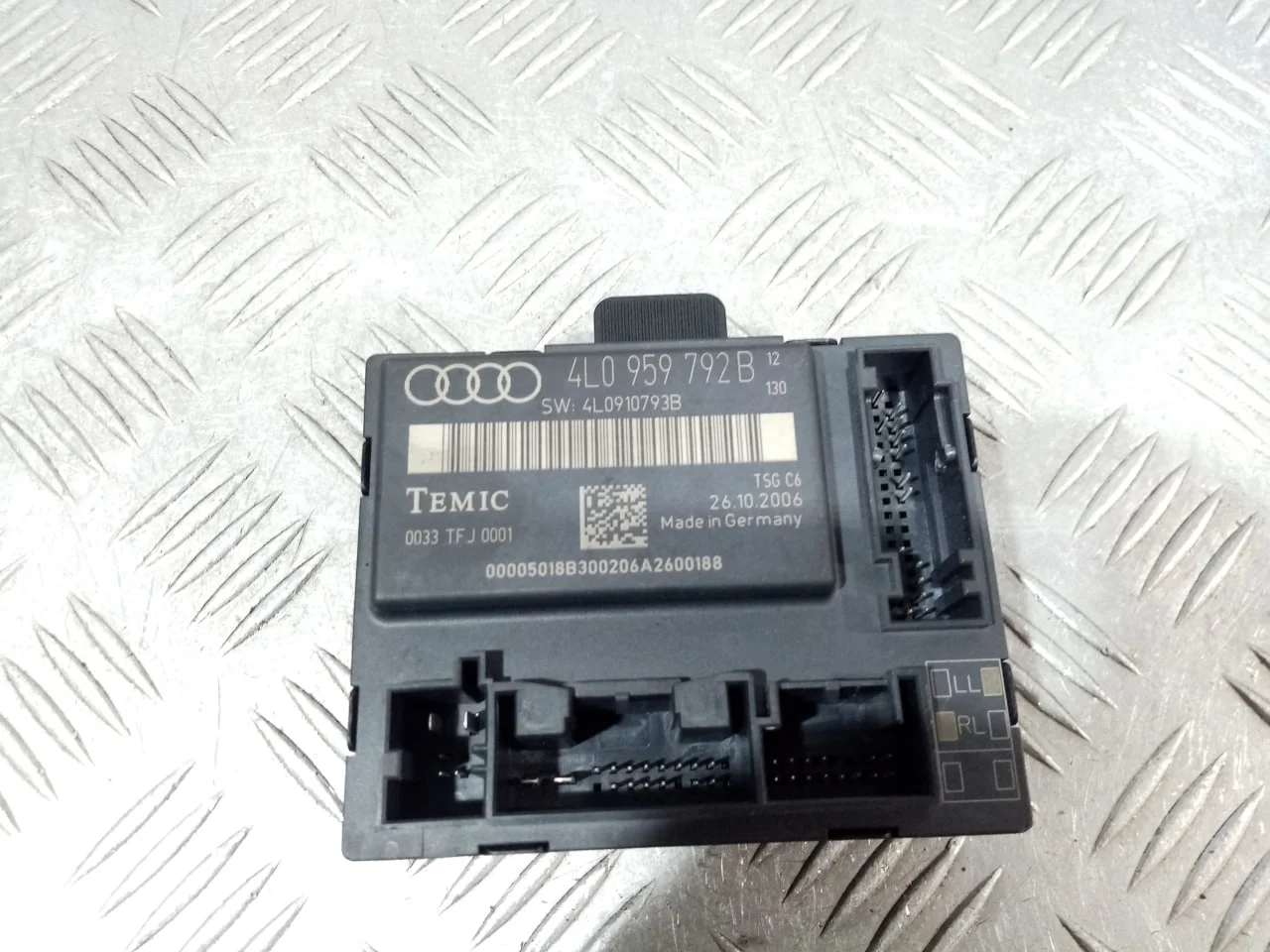 [Б/У] Блок комфорта передней правой двери [Код: 00658766 ]