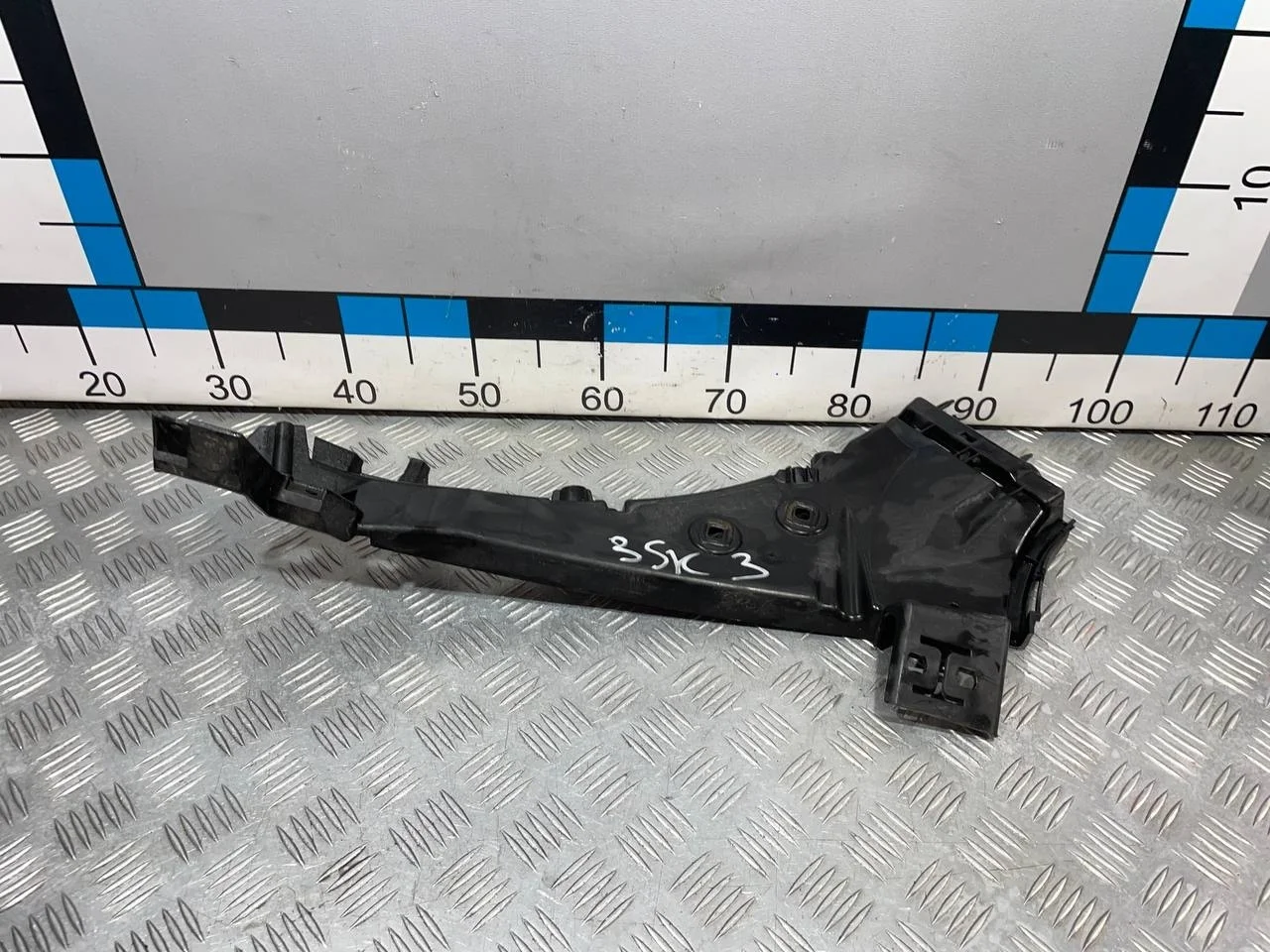 [Б/У] Направляющая переднего бампера левая Audi Q7 [Код: 00658222 ]