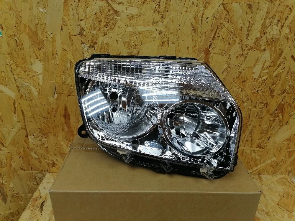 Фара правая Renault Duster I (2010—2015)