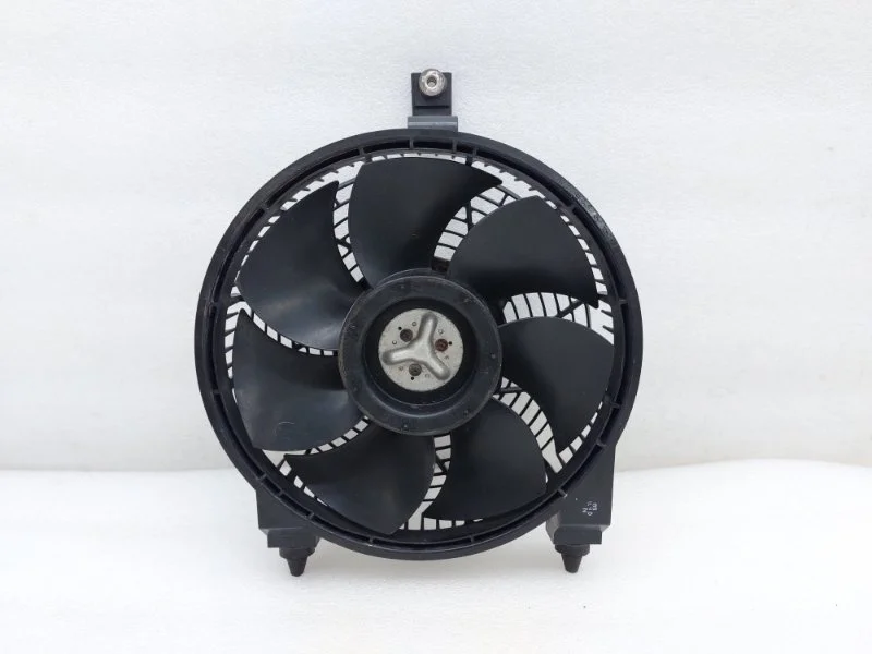 Вентилятор охлаждения Toyota Land Cruiser 2011 J200