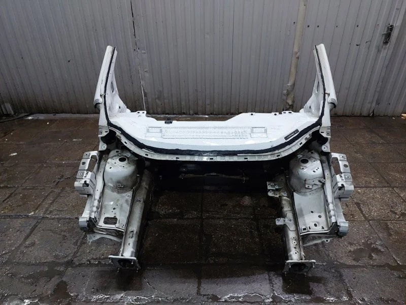 Кузов передняя часть Ford Kuga 2013