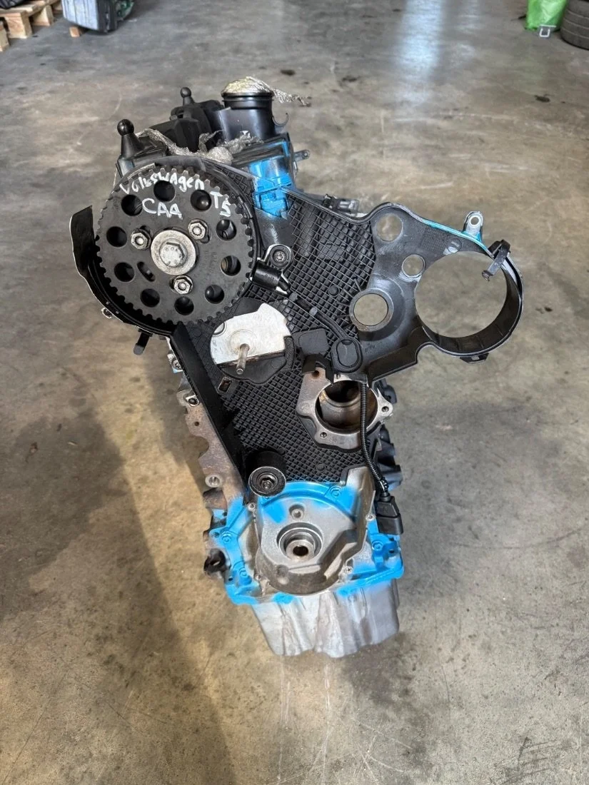 Двигатель CAA Volkswagen Transporter T5 restailing 2.0 Дизель