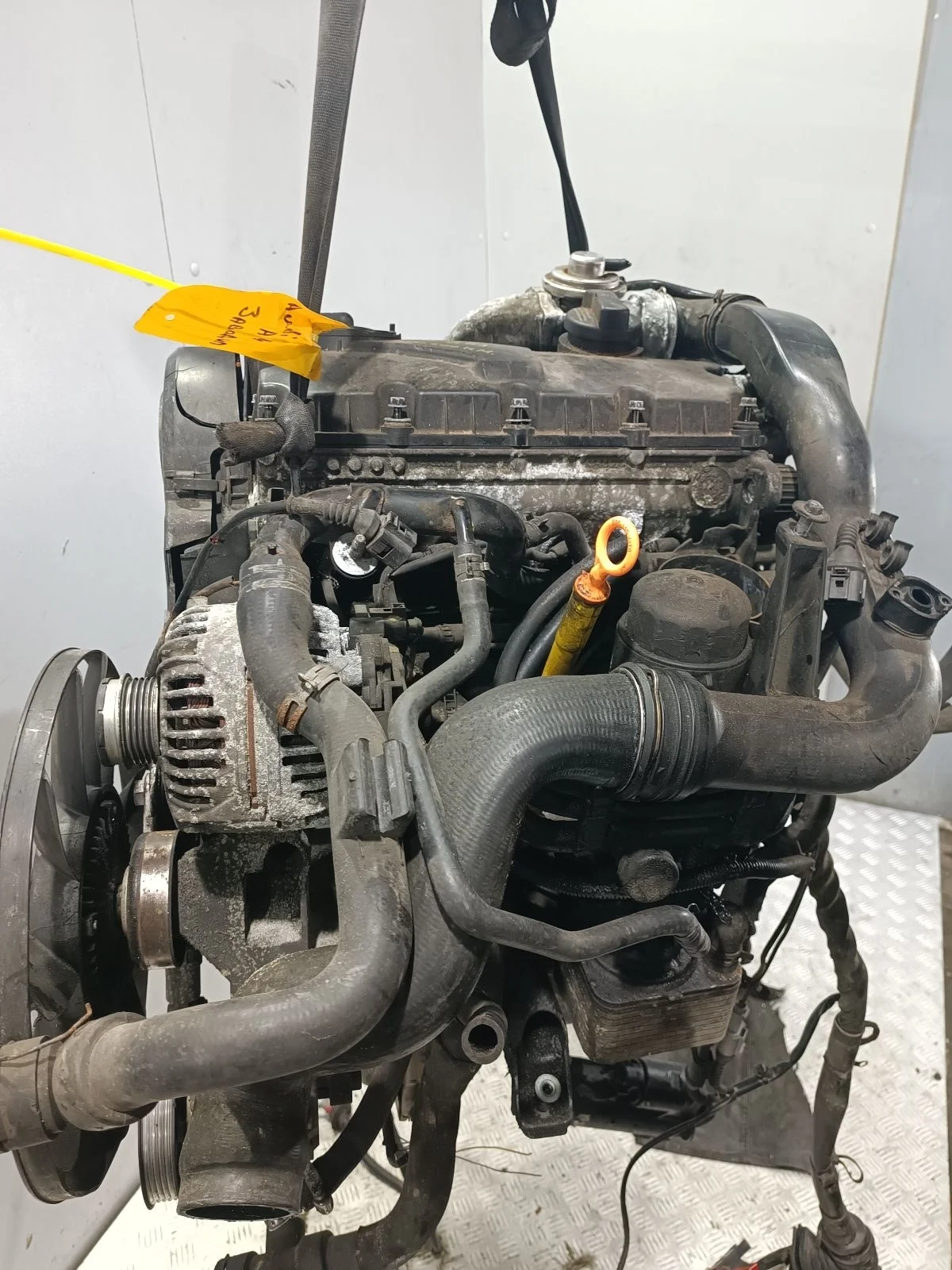 Двигатель AWX Audi A4 B6 (S4,RS4) 1.9 Дизель