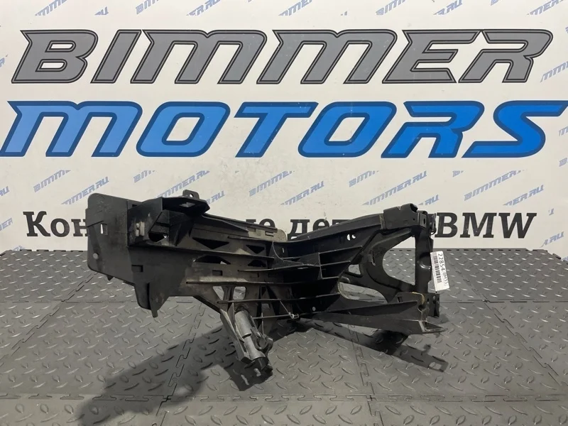 Кронштейн фары BMW 535i 51647200778 F07 N55B30A, передний правый