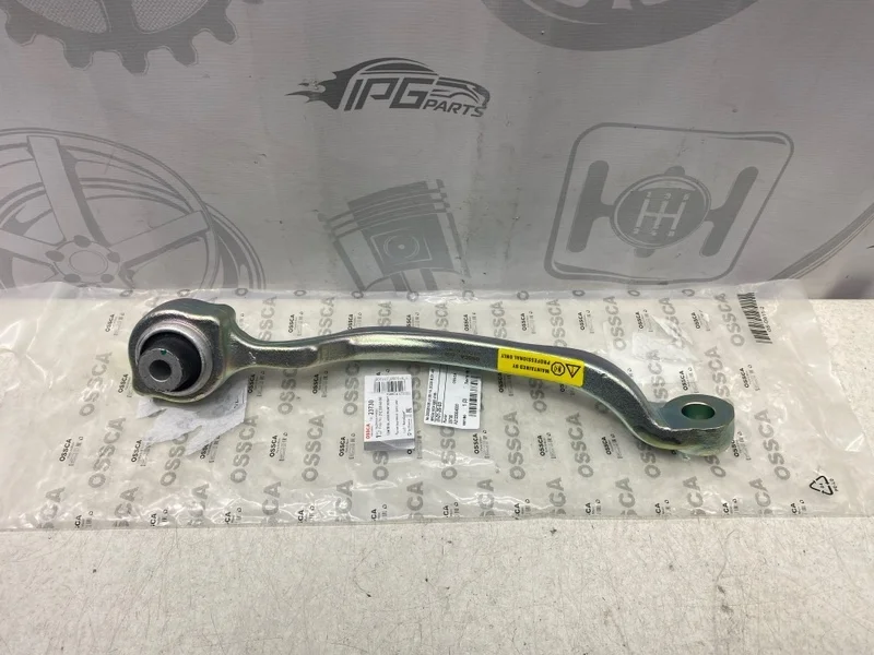 Рычаг передний правый поперечный Mercedes-benz W212