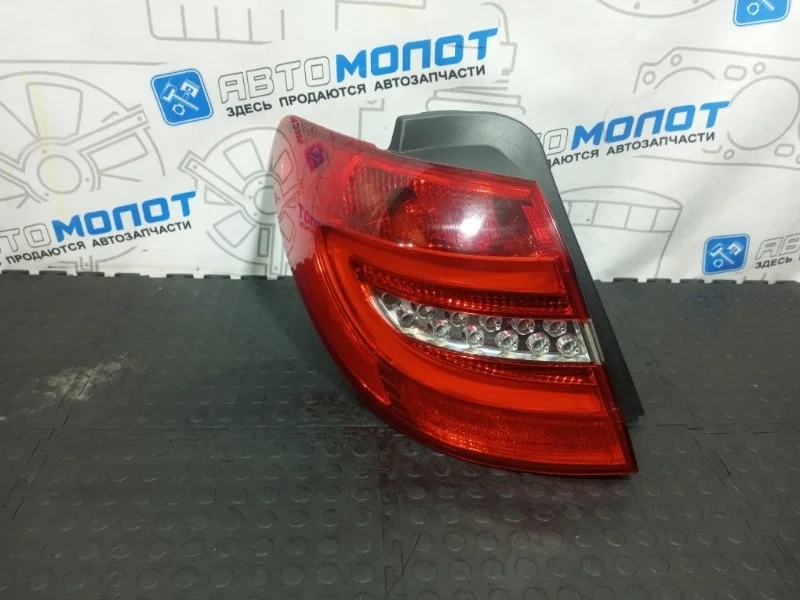 Фонарь задний левый Mercedes-Benz B-Class A2468200564 W246 270910 270.910 M270