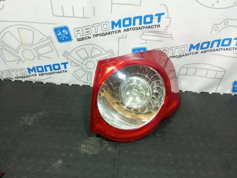 Фонарь задний правый Volkswagen Passat 3C9945096C B6 УНИВЕСАЛ