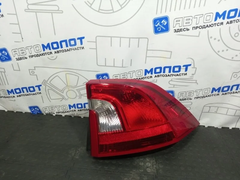 Фонарь задний правый Volvo S60 30796268 FS45 B4164T