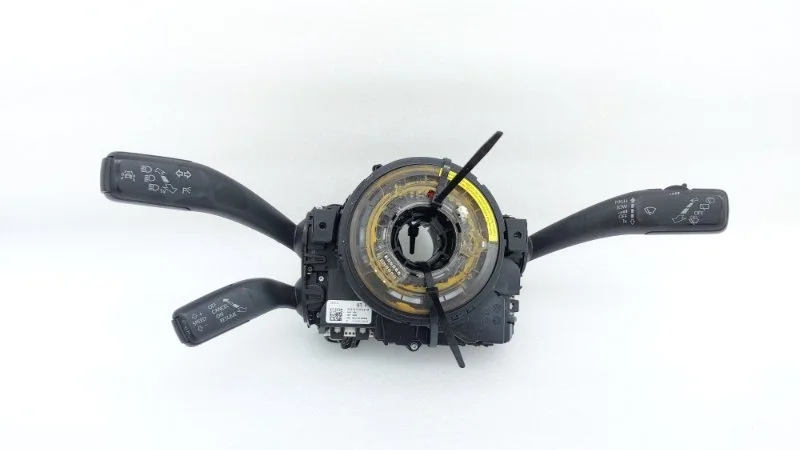 Переключатели подрулевые ( сборе) Volkswagen Touareg 2014 NF