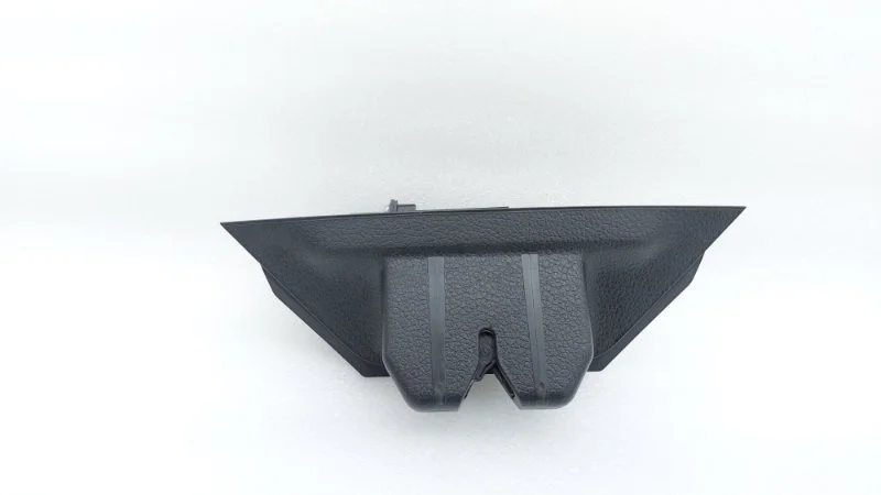 Замок багажника Volkswagen Touareg 2014 NF