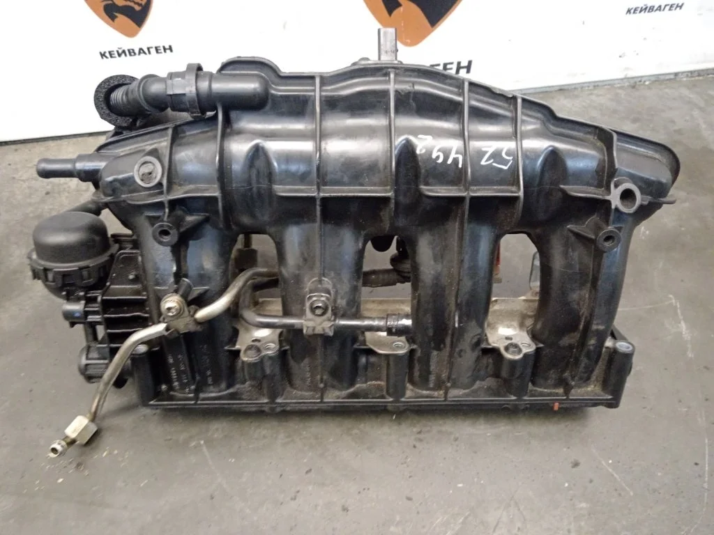 Коллектор впускной Audi Q5 2014 8R