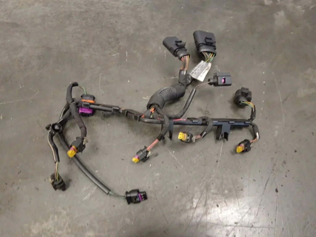 Проводка форсунок Audi Q5 2014 8R