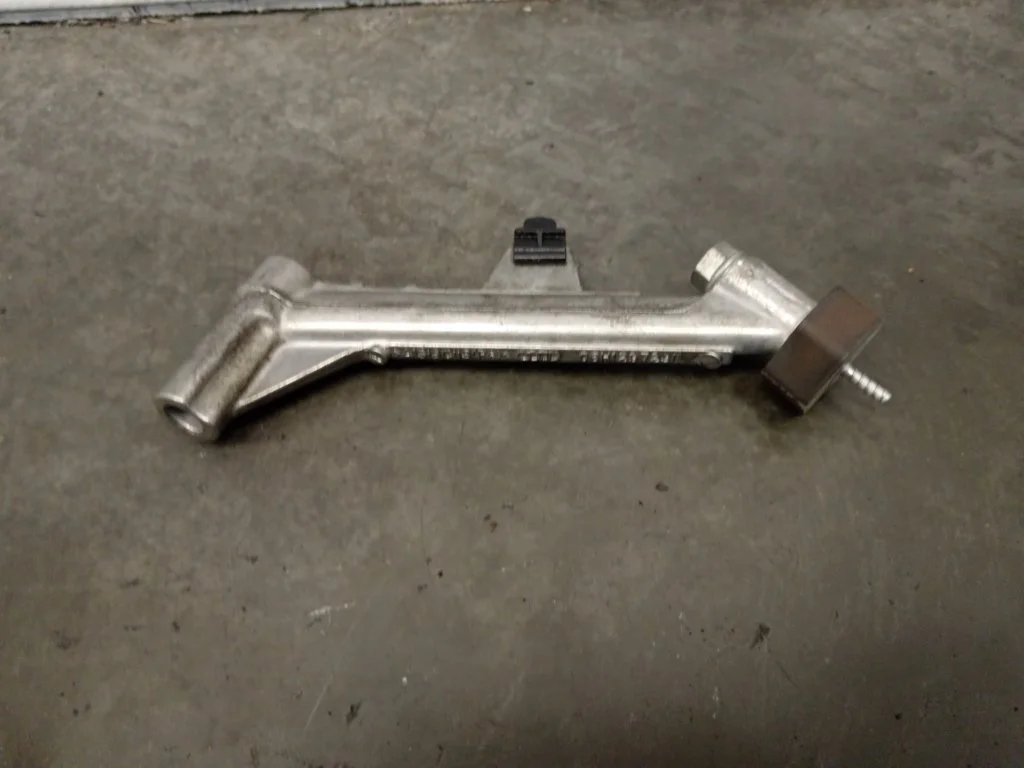 Кронштейн Audi Q5 2014 8R