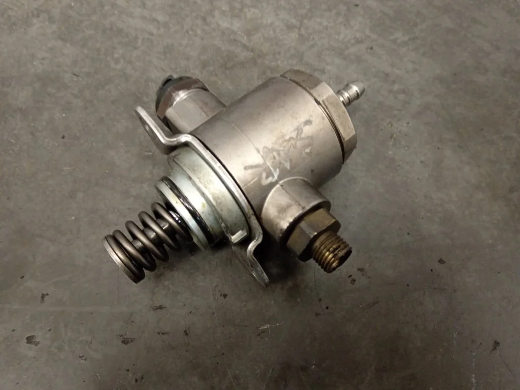 Топливный насос Audi Q5 2014 8R