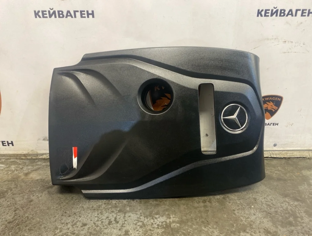 Декоративная крышка двигателя Mercedes-Benz -Class