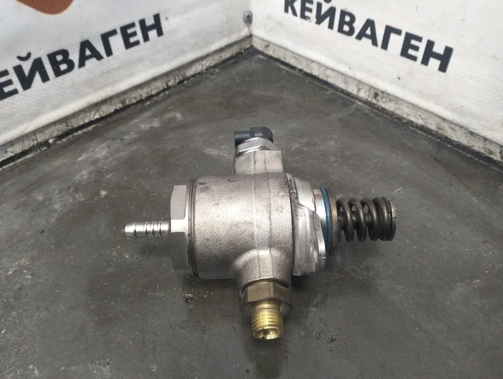 Топливный насос высокого давления Audi Q5 2014 8R