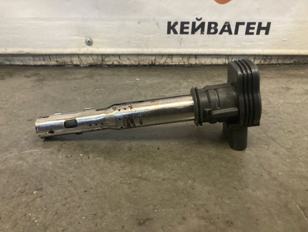 Катушка зажигания Audi Q5 2013 8R