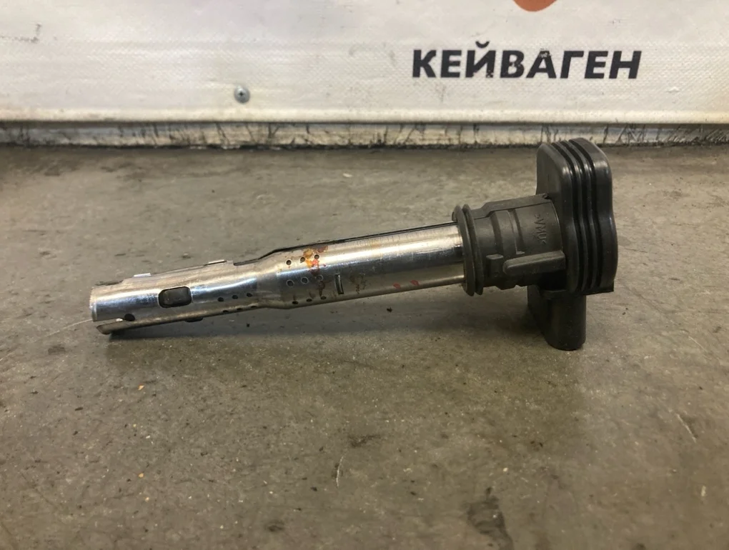 Катушка зажигания Audi Q5 2013 8R