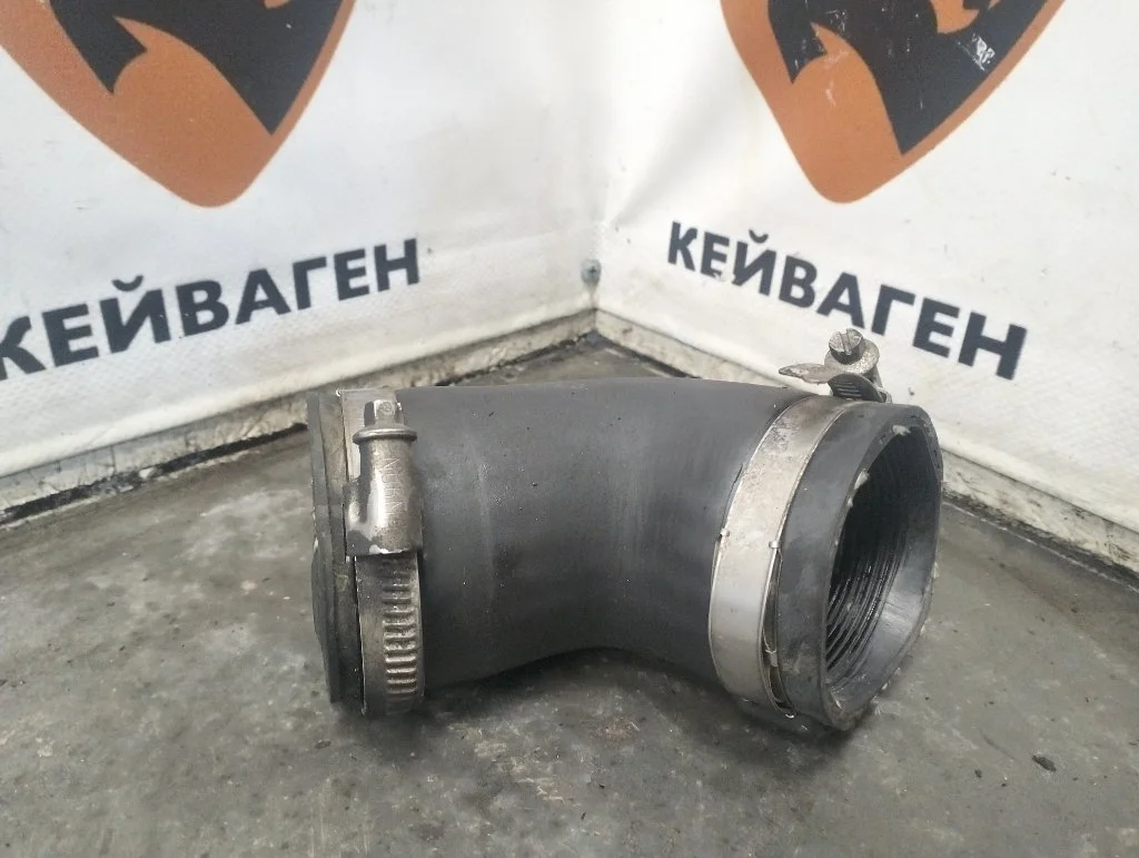 Патрубок интеркулера Volkswagen Tiguan 2008 5N