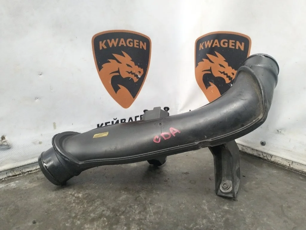 Патрубок интеркулера Volkswagen Passat CC 2009 B6