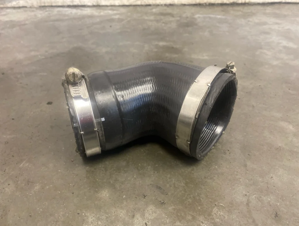 Патрубок интеркулера Volkswagen Passat CC 2009 B6