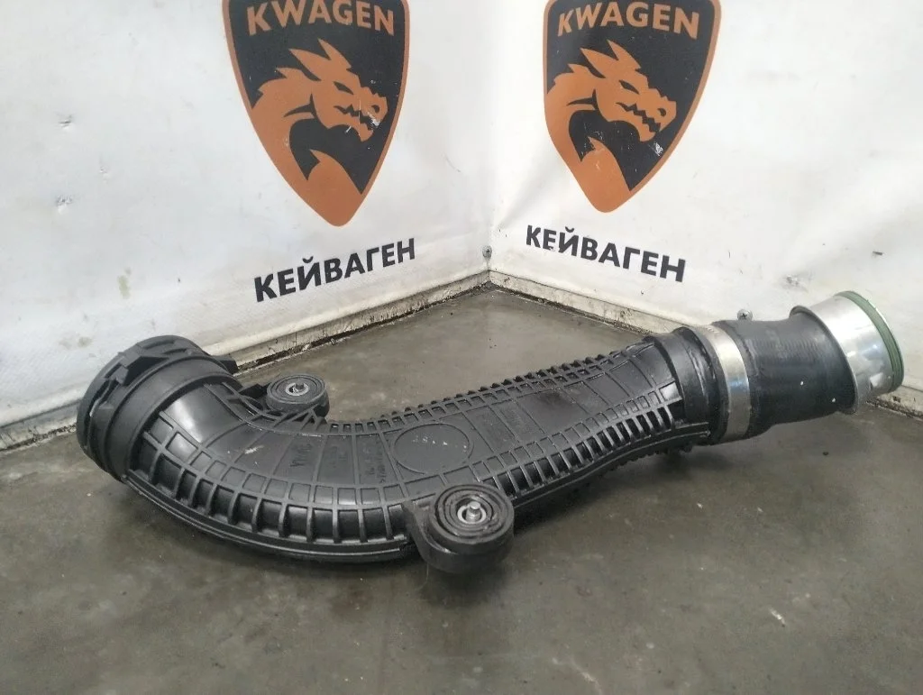 Патрубок интеркулера Volkswagen Tiguan 2010 5N