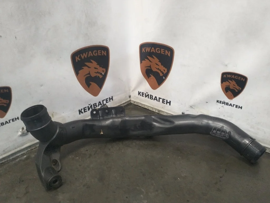 Патрубок интеркулера Volkswagen Passat CC 2010 B6