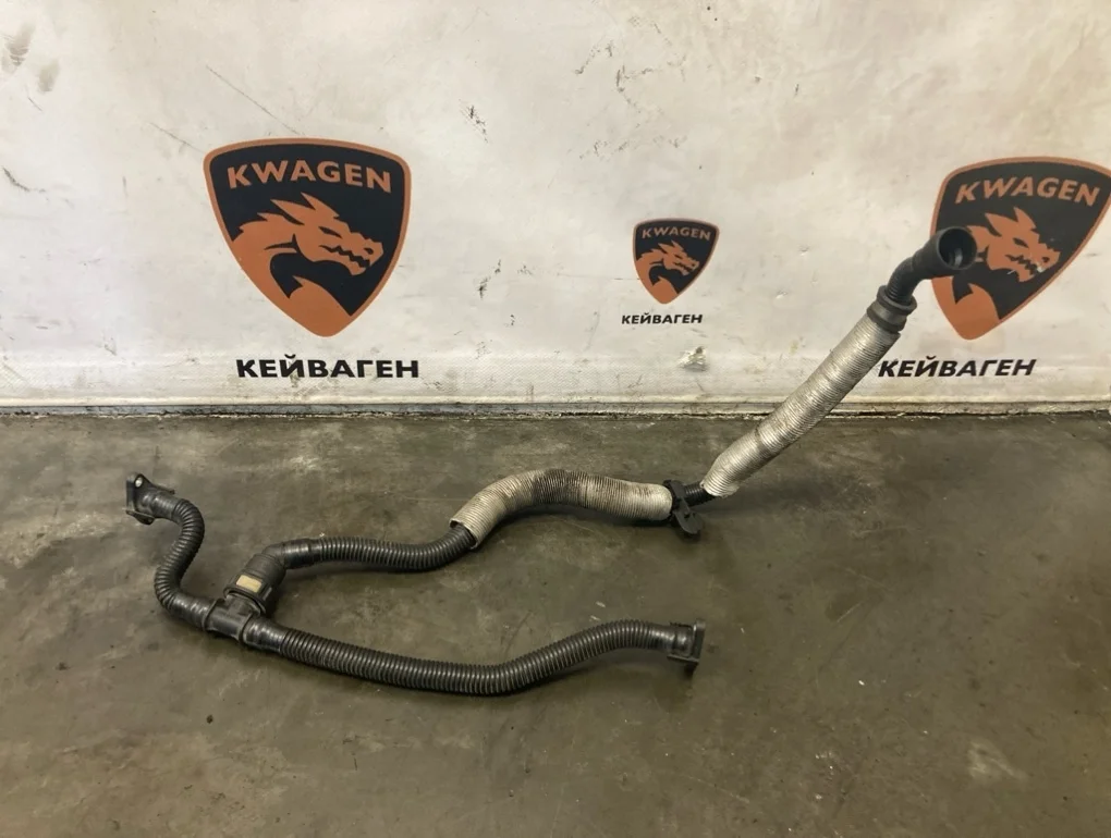 Трубка картерных газов Audi A6 2006 C6