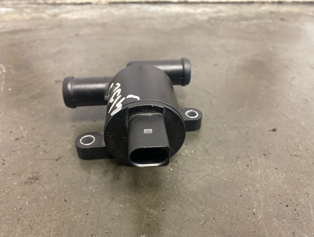 Клапан электромагнитный Volkswagen Touareg 2014 7L