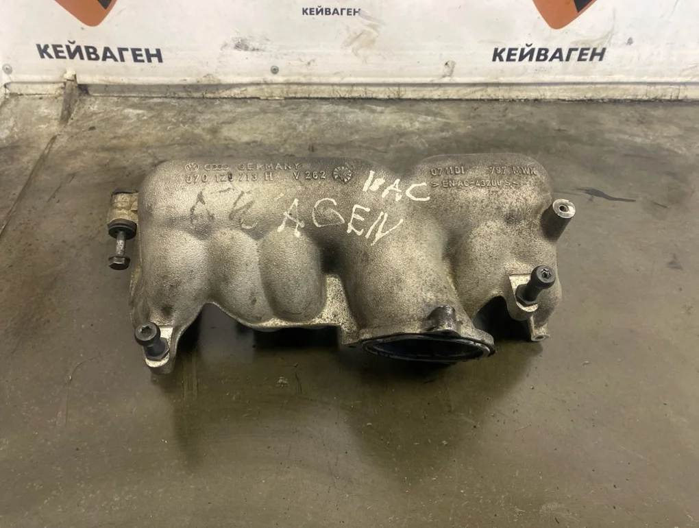 Коллектор впускной Volkswagen Touareg 2004 7L