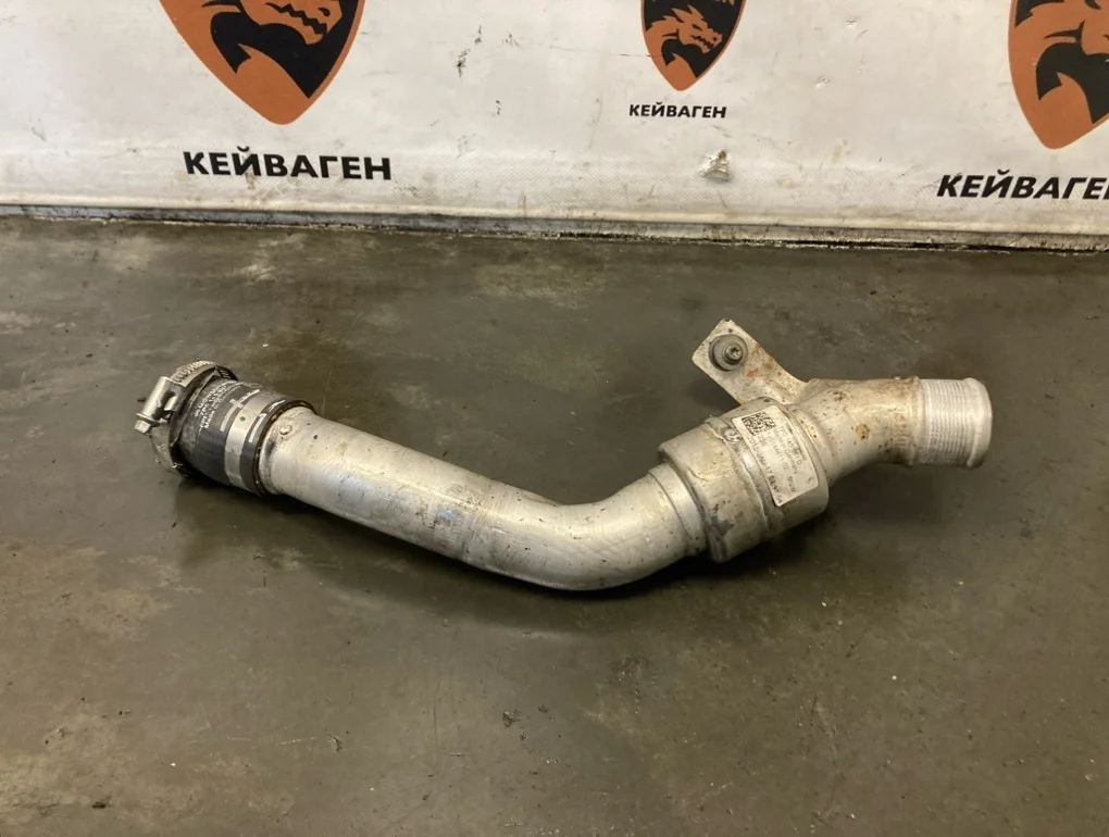 Патрубок интеркулера Volkswagen Touareg 2015 7P